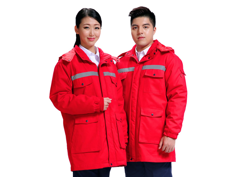 http://www.d33450.com 紅色工作服沖鋒衣展示